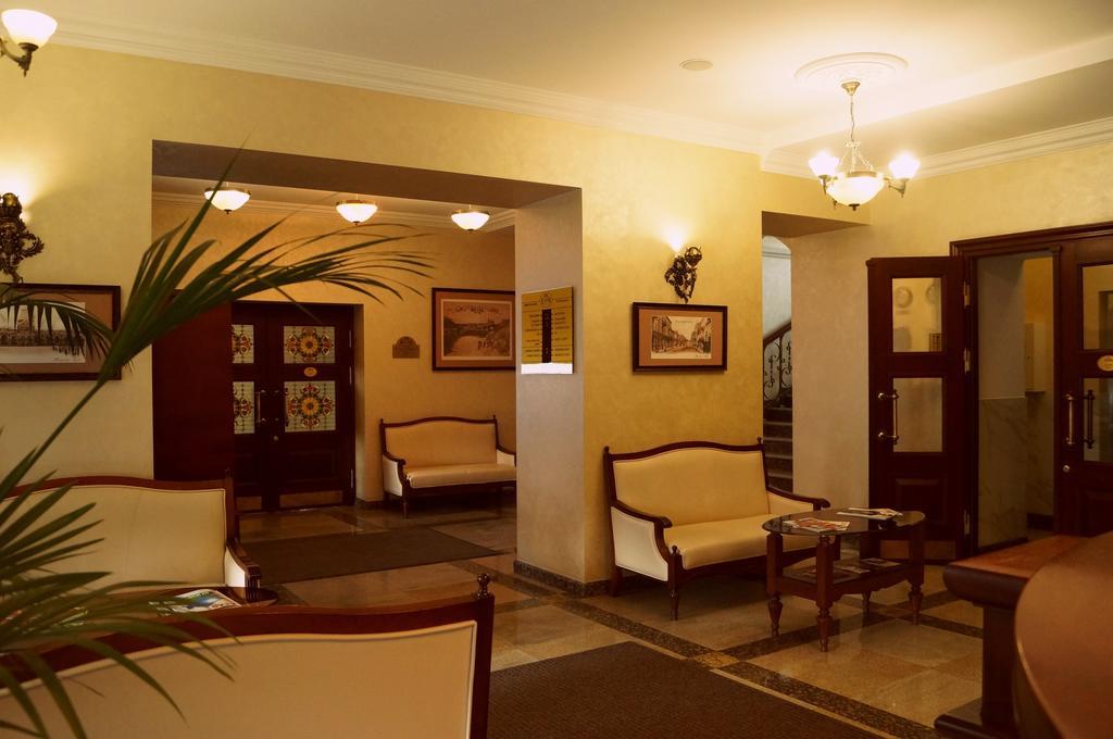 Garni Hotel Μινσκ Εξωτερικό φωτογραφία